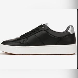 Vionic Kimmie Court Black/Silver Leather